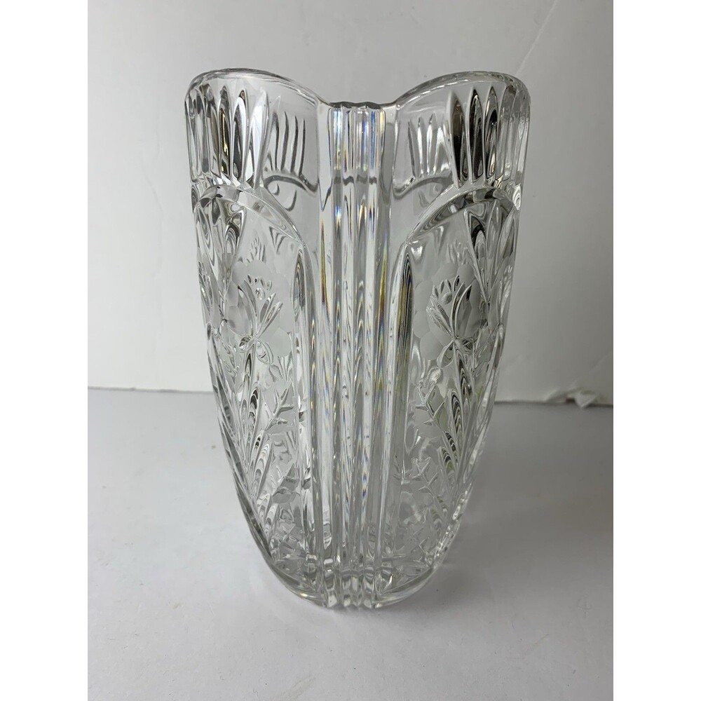 Crystal Clear Industries Darlington Vase Tulip Scalloped Cut Etched Heavy  8”